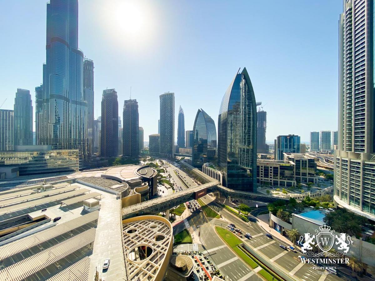 Westminster Dubai Mall Exteriör bild View of the Business Bay skyline