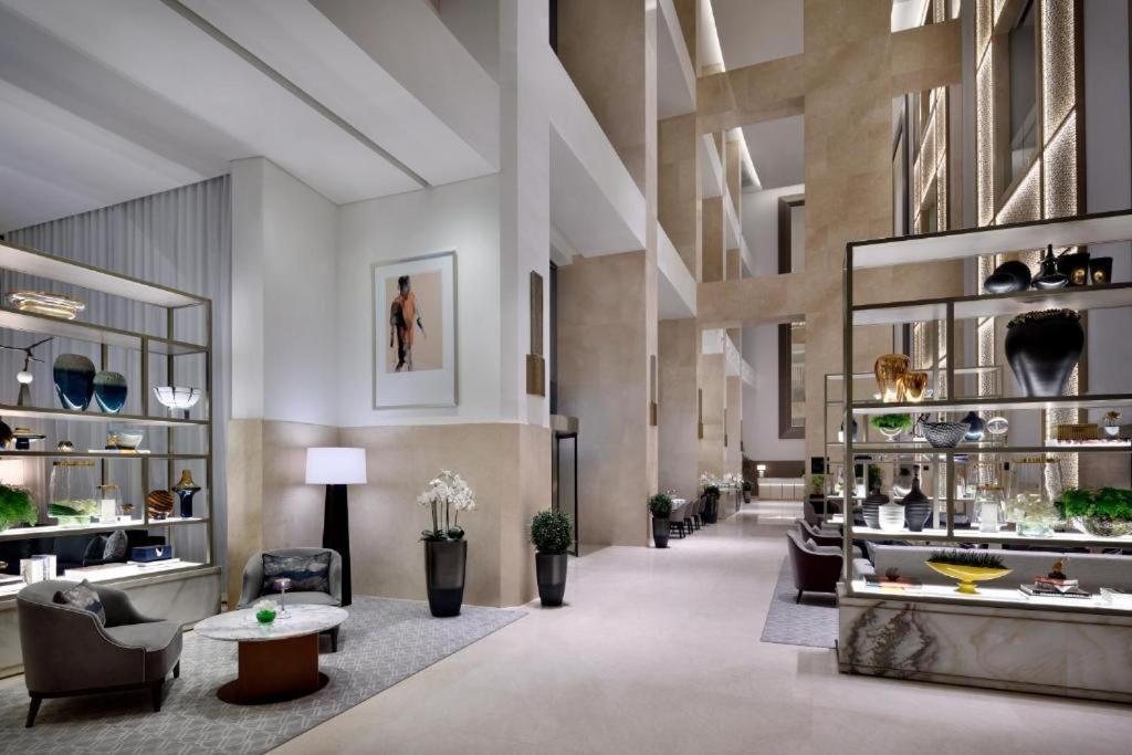 Westminster Dubai Mall Exteriör bild The lobby